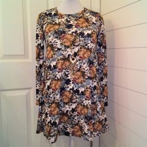 Pinc Floral Tunic or Dress with Necklace NEW Size Small